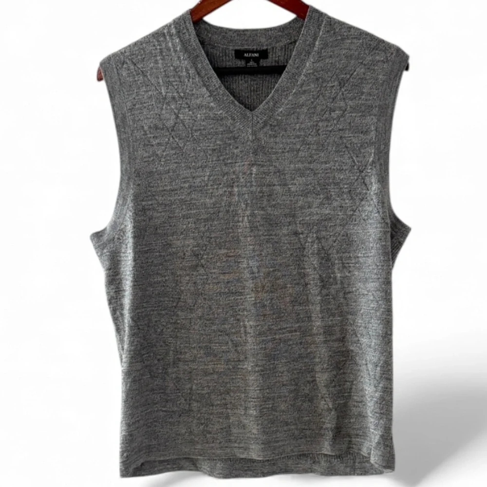 Alfani Sweater Vest Mens Large Gray MERINO WOOL Diamond Soft Knit
